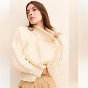 En Saison Anthropologie Ivory Chunky Knit Sweater. Size Medium.